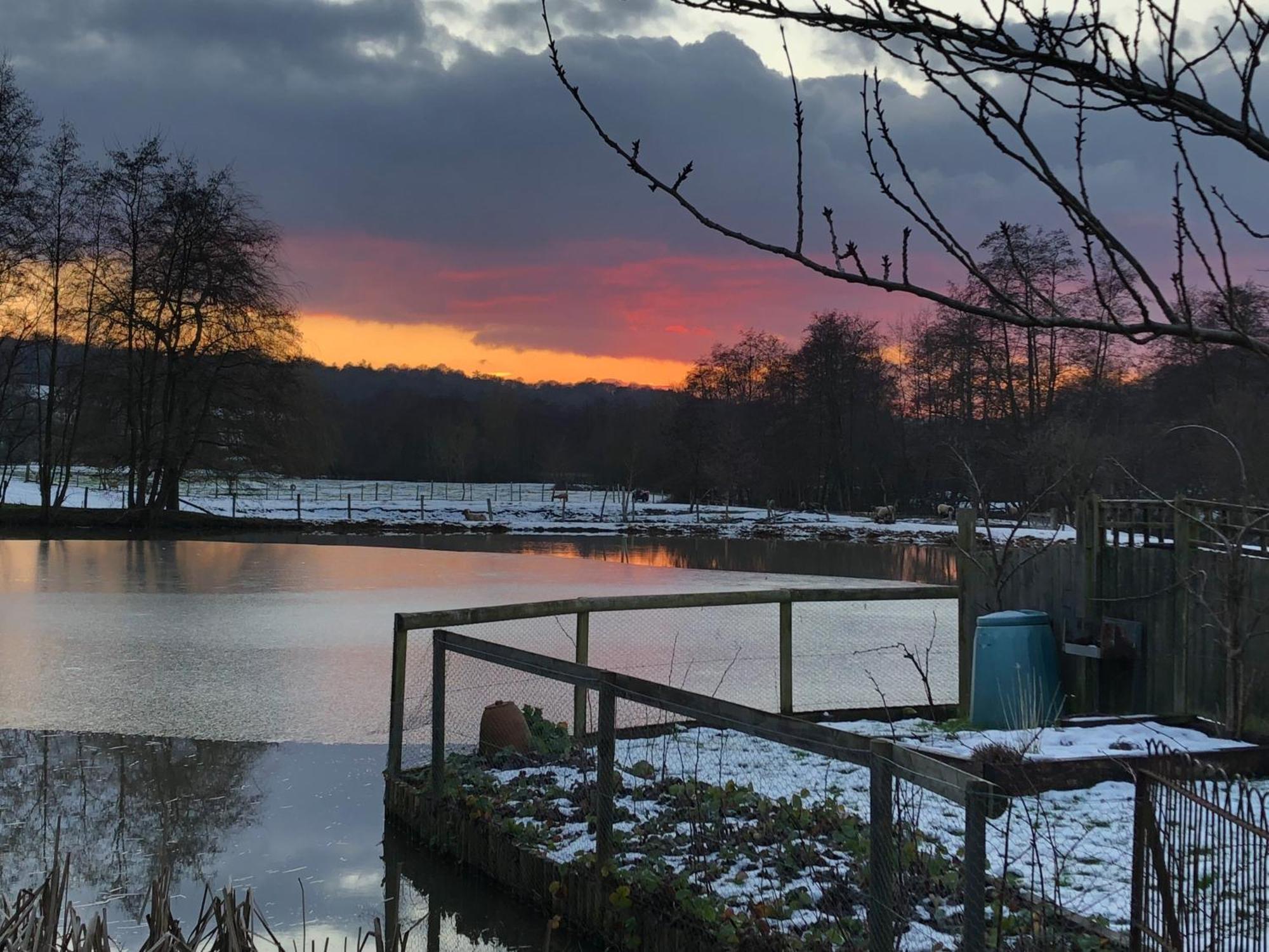 Bartley Mill Farmhouse Wadhurst 外观 照片
